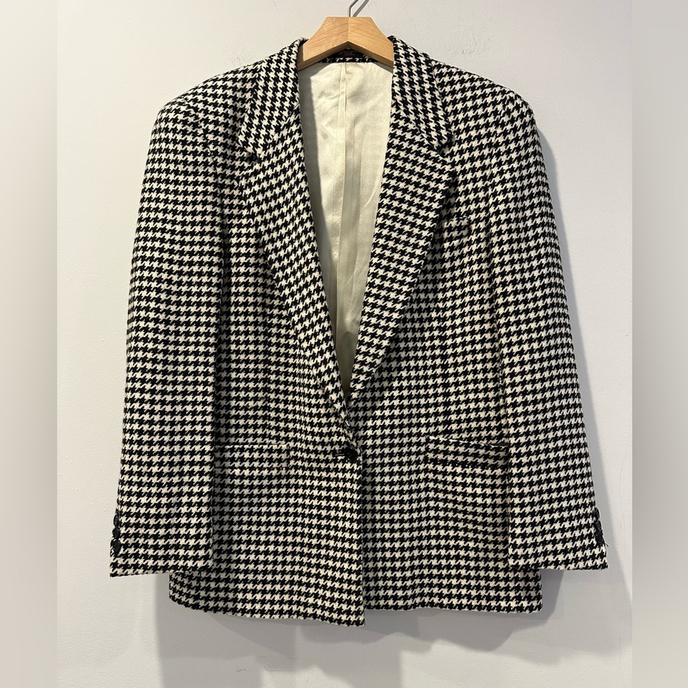 Barrie Pace Women's Vintage Houndstooth Wool Blazer